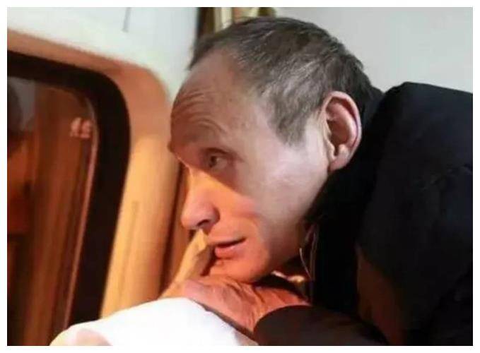 安徽48岁光棍罗元平,酷似普京被俄罗斯富婆追求,后来过得怎么样