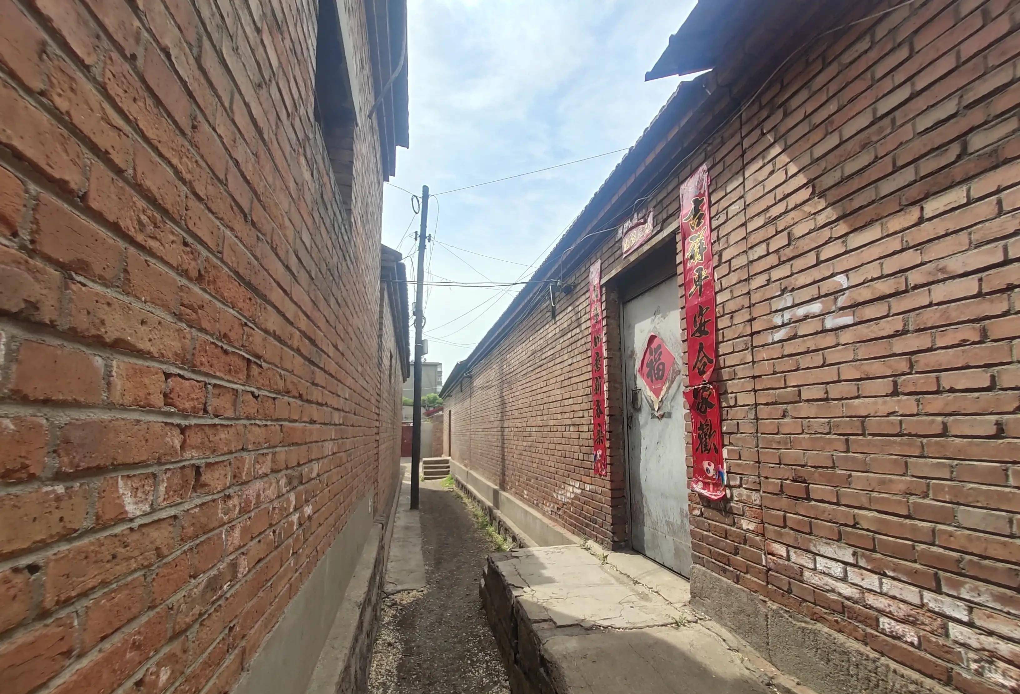 宣化这个夯土疙瘩,藏于平房区中,看似平淡无奇,却历经百年沧桑