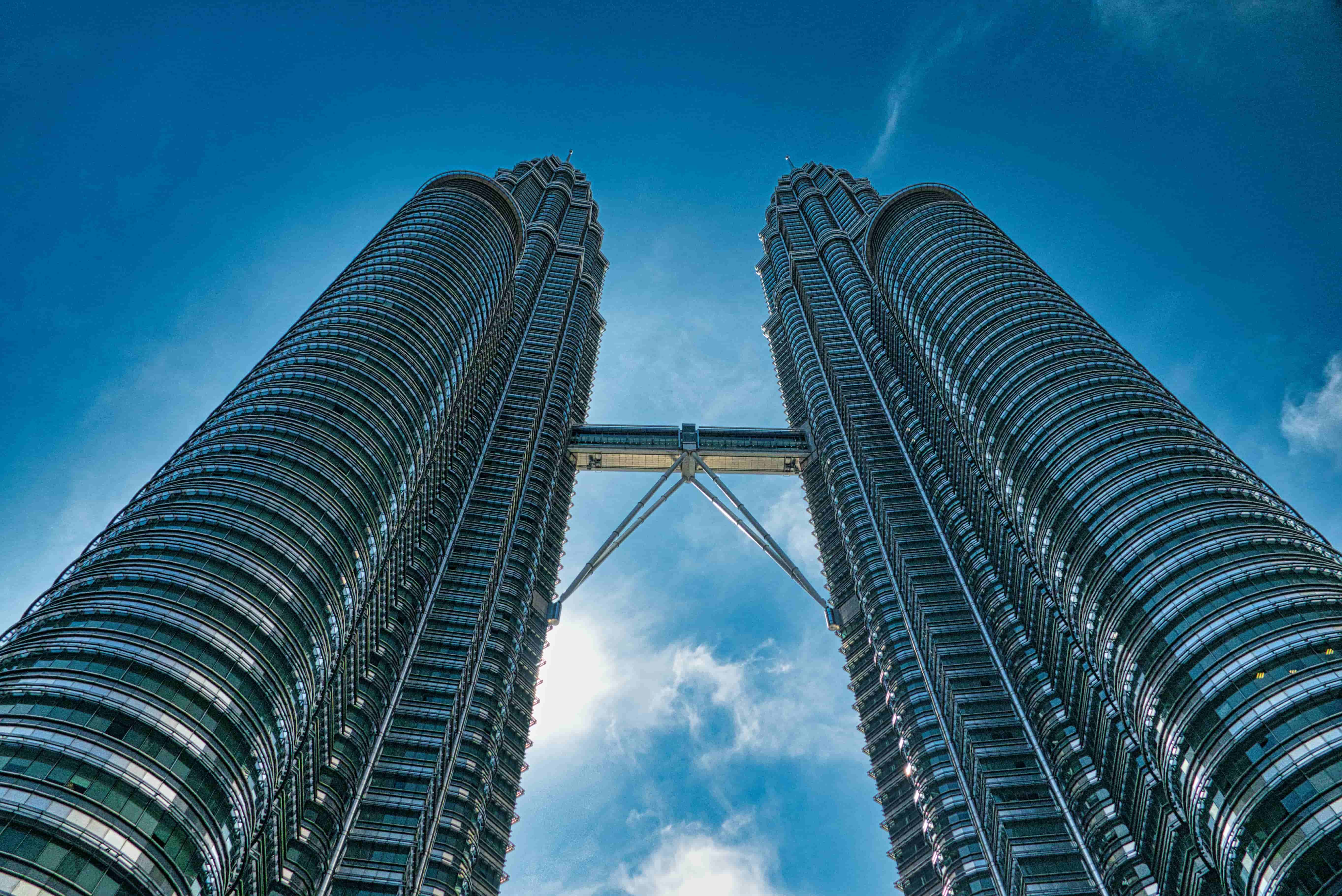 加密货币空投的魅力与风险：参与前需谨慎甄别真伪_搜狐网