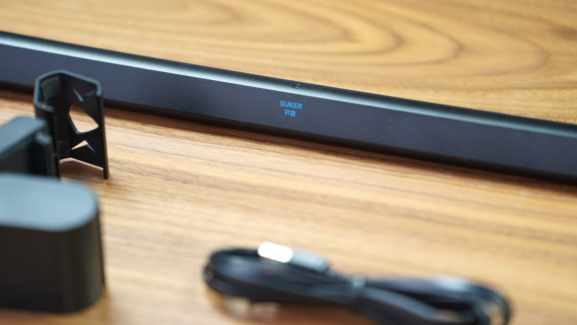 你的桌面由我照亮——书客SKR1屏幕挂灯守护你的视力健康