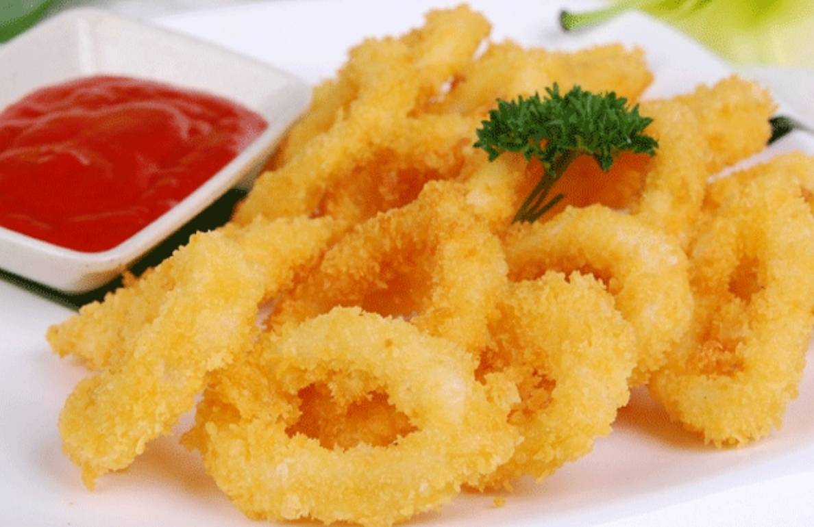 酥脆鲜香:海南小吃酥炸鱿鱼圈的魅力