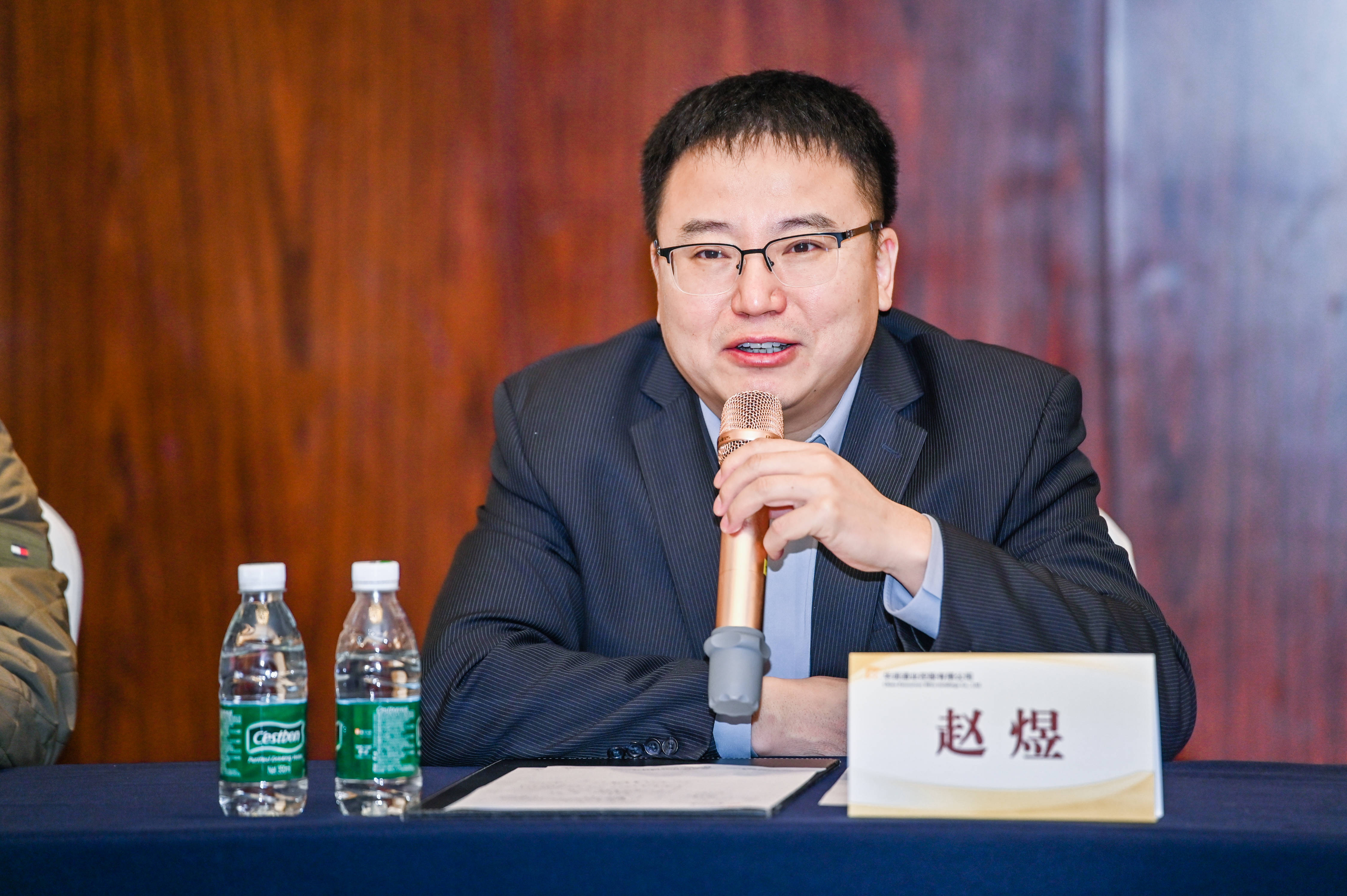 京东集团副总裁,京东零售大商超事业群酒类业务部总经理赵煜表示:京东