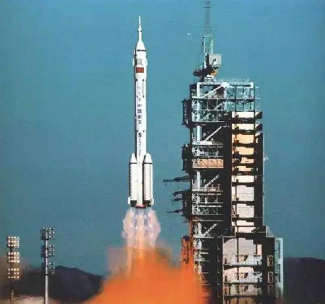 航空航天五的图片大全的简单介绍 航空航天五的图片大全的简单

先容
（航空航天图片素材） 航空航天