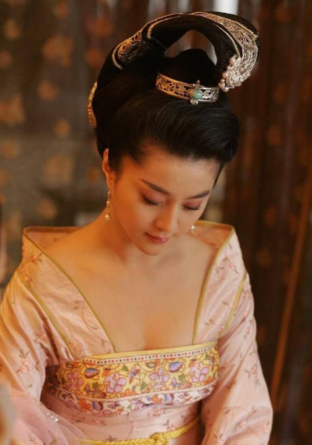 纵欲丰满的杨贵妃在线观看