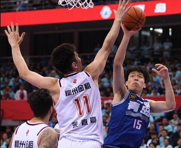 双赢！ Yu Jiahao得分25+7赢得了一场比赛，Yang Han