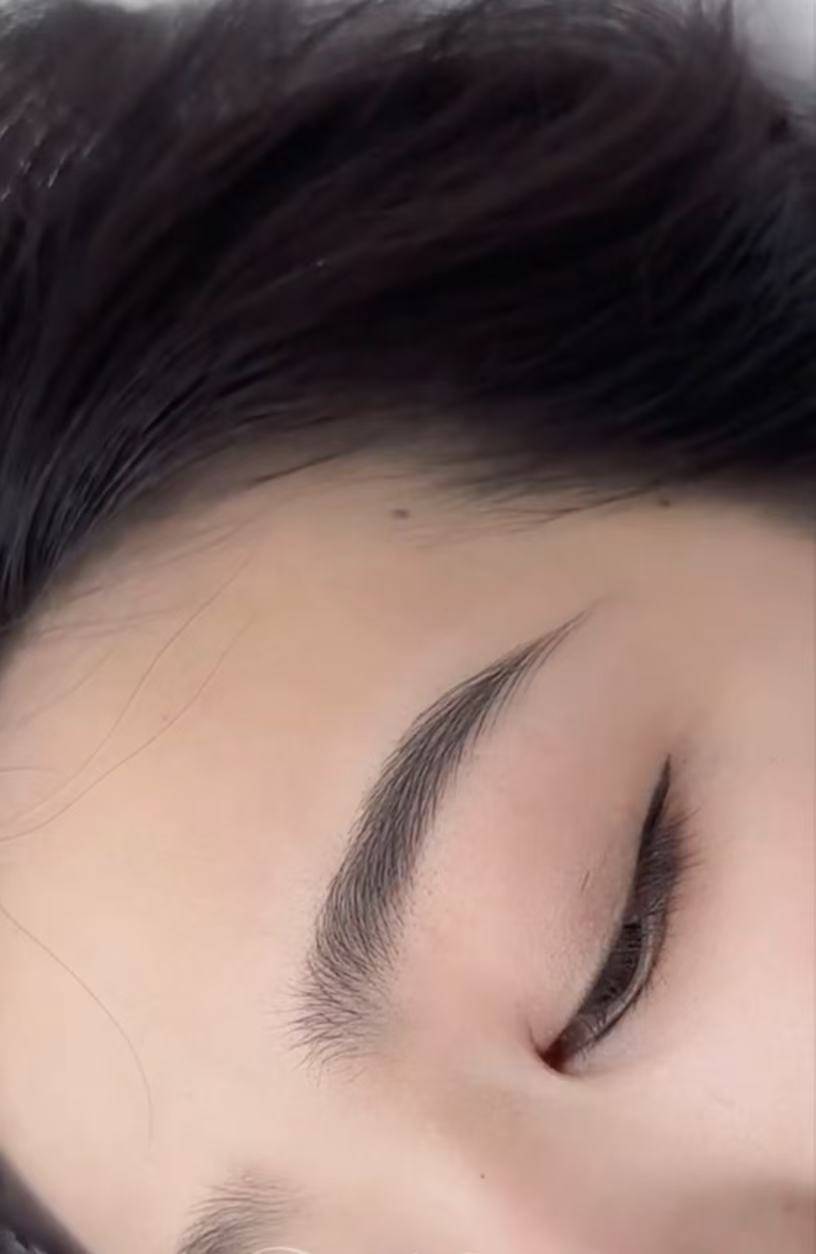 打造自然野生眉的专业之选:上海徐汇婷美半永久纹绣