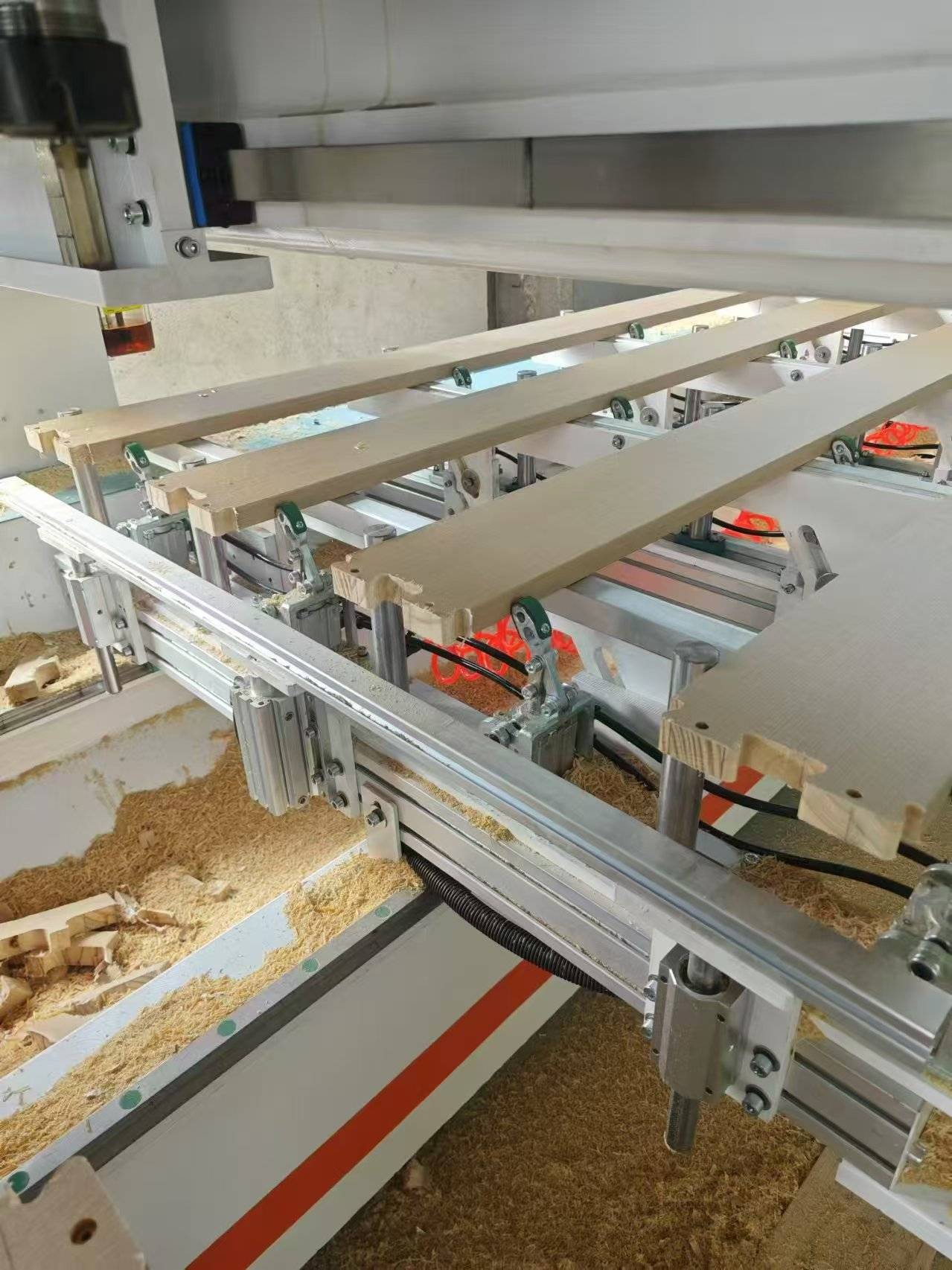 拉槽机木工 小型手动打眼机:解锁木材加工的精细化可能