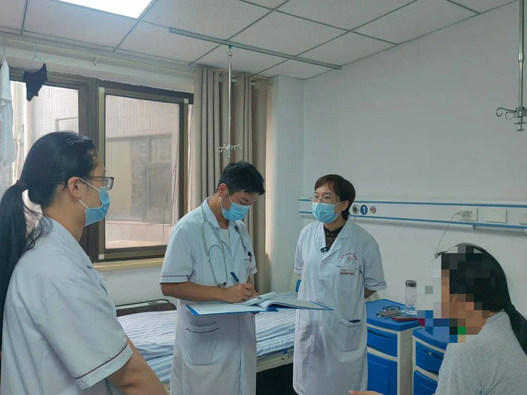 關于首都醫科大學附屬北京中醫醫院擅長的科室黃牛掛號方便快捷的信息