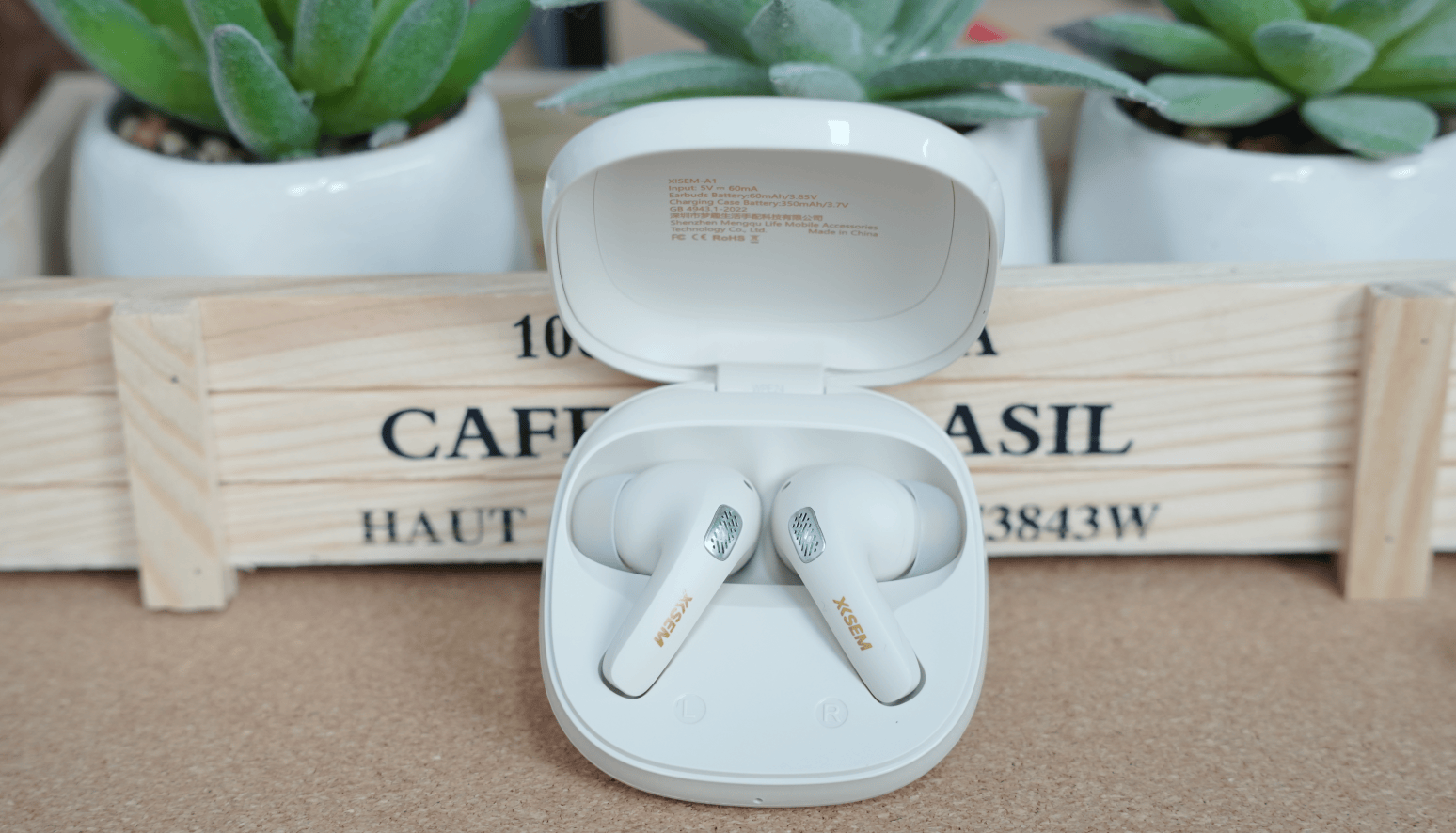 降噪耳机哪个牌子最好、百元目前降噪效果最好的耳机推荐