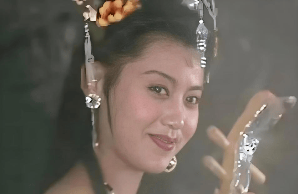 西游记中,蝎子精扎如来,伤孙悟空,为啥不敢招惹女儿国的女王?