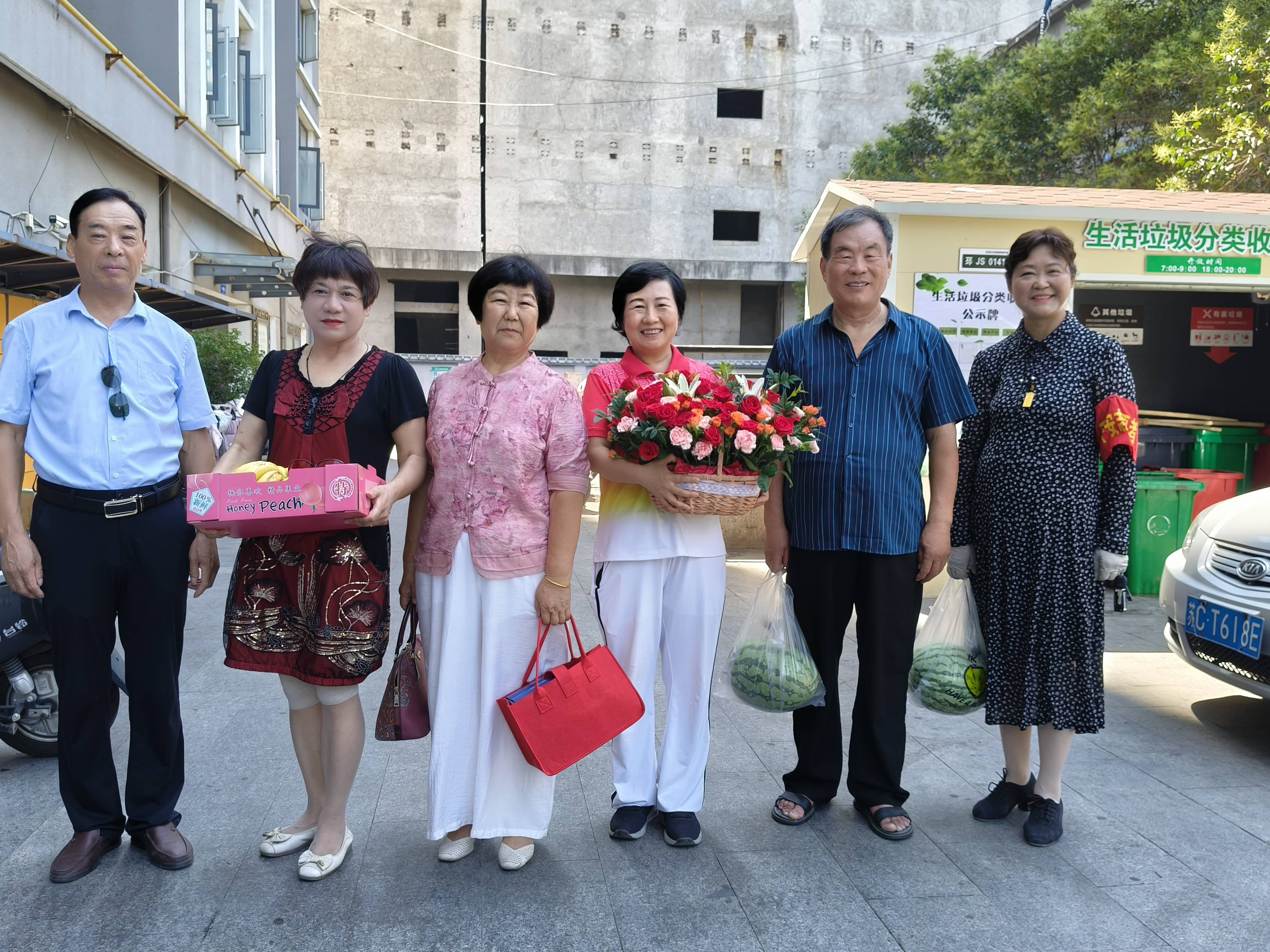 江苏邳州平安志愿者看望慰问“活着的王杰”李彦清(图1)