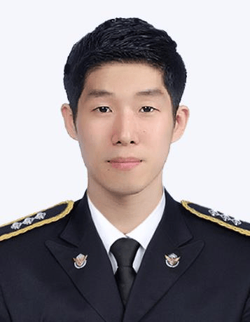 为韩国34岁的海岸警卫队提供救生衣，以拯救中国