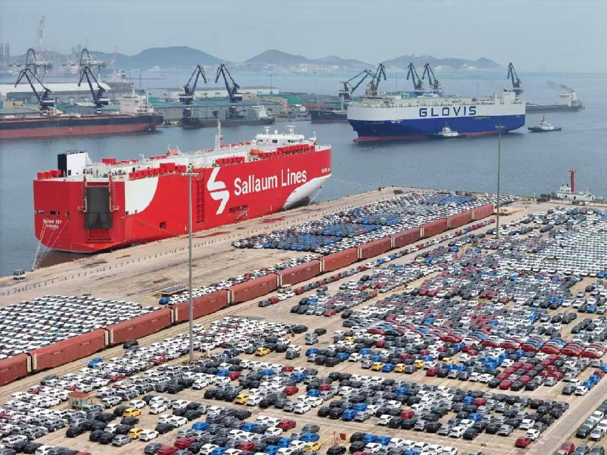 码头上的全球贸易