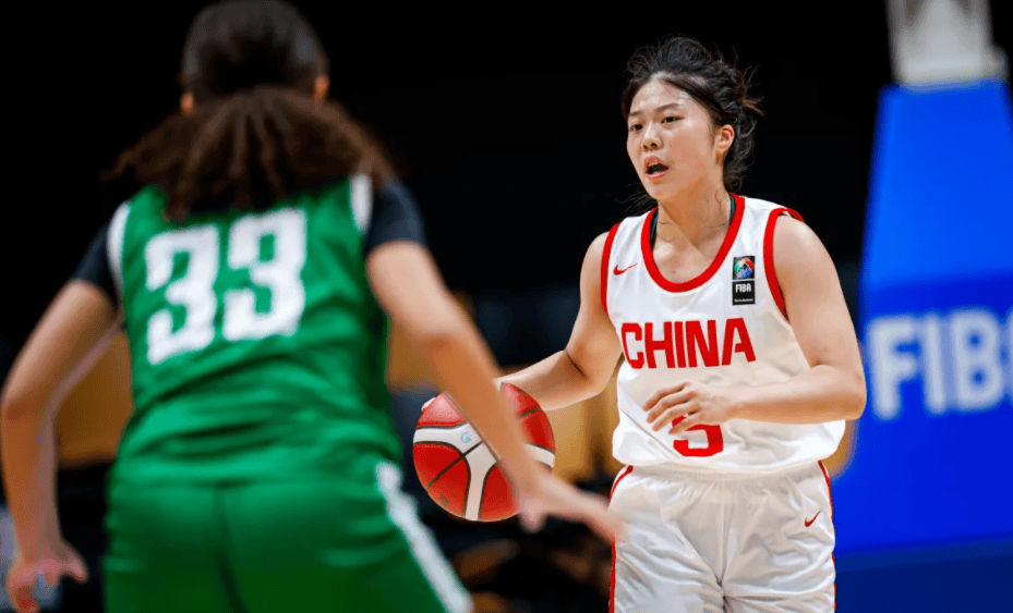 中国女篮U16亚青赛关键战：力克菲律宾冲击四强