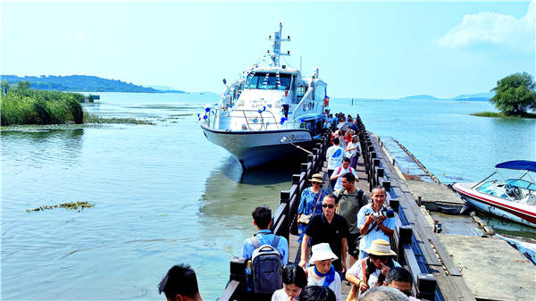 太湖治理结硕果!跨市两条“太湖揽胜”新航线启航(图6) 太湖治理结硕果!跨市两条“太湖揽胜”新航线启航(图6)