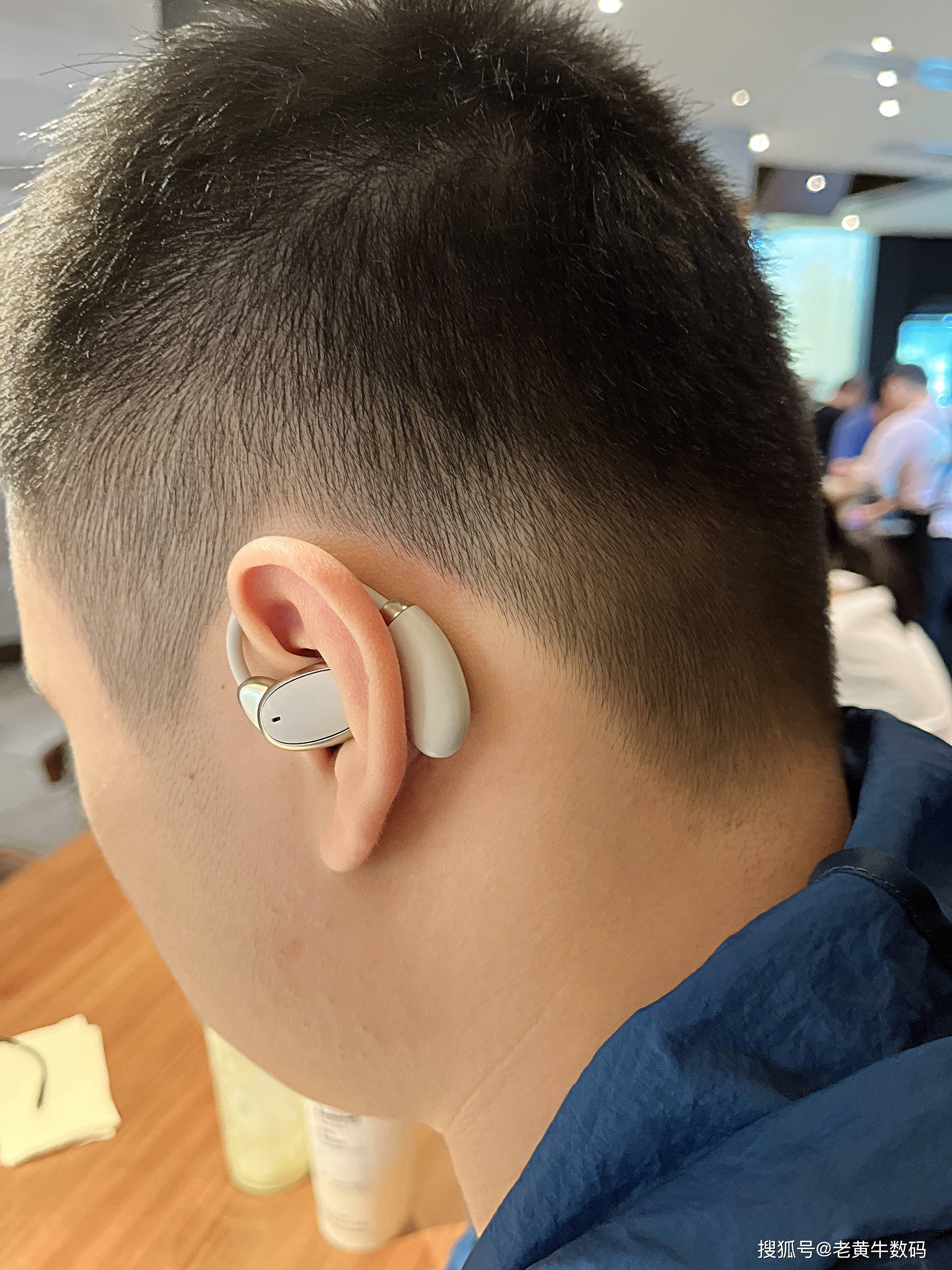 blinblin v18翻译耳机200种语言互译+hifi音质商务运动全hold住