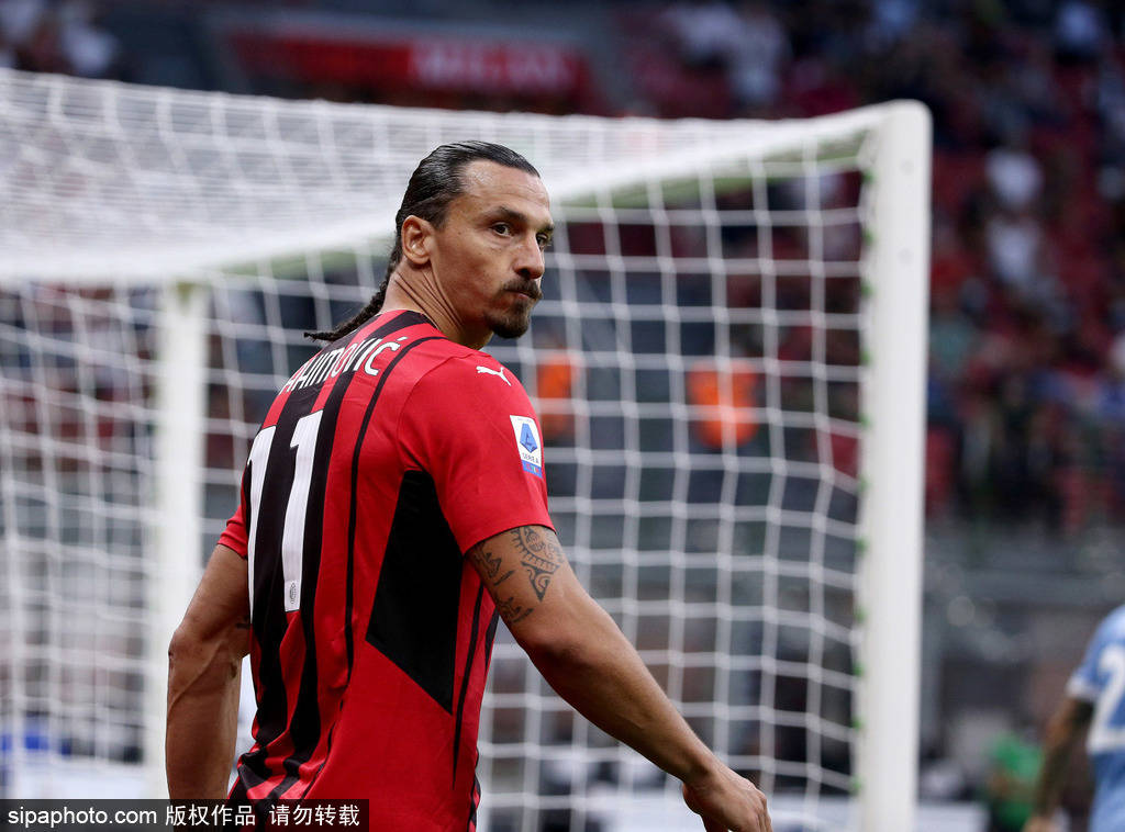 难评！伊布：训练时我拉裤兜子了 但我坚持完才去处理