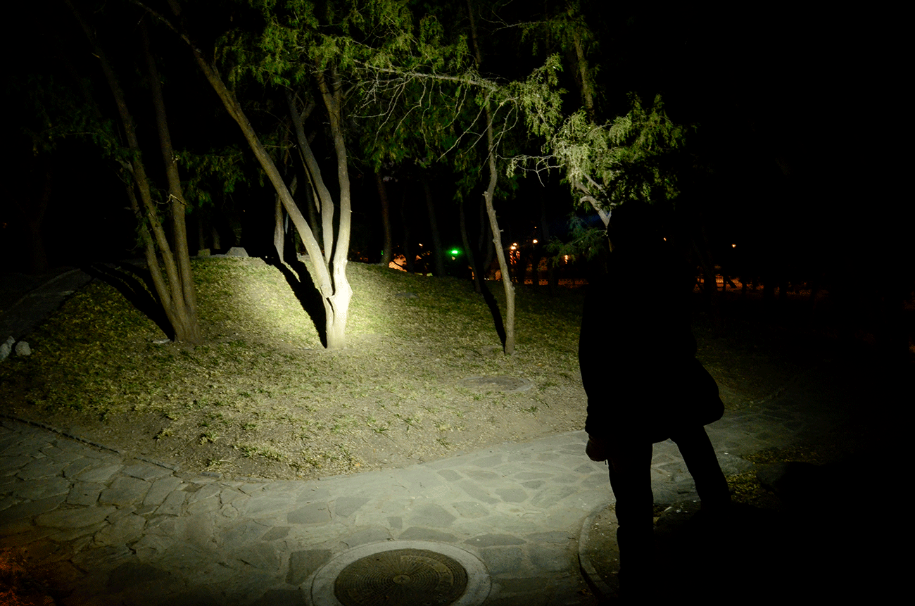 消解夜色里的不安与不便,重新定义实用照明:纳丽德 eStar头灯