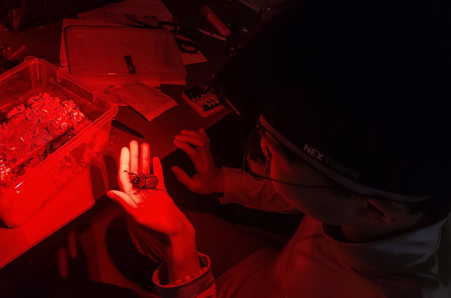 消解夜色里的不安与不便,重新定义实用照明:纳丽德 eStar头灯