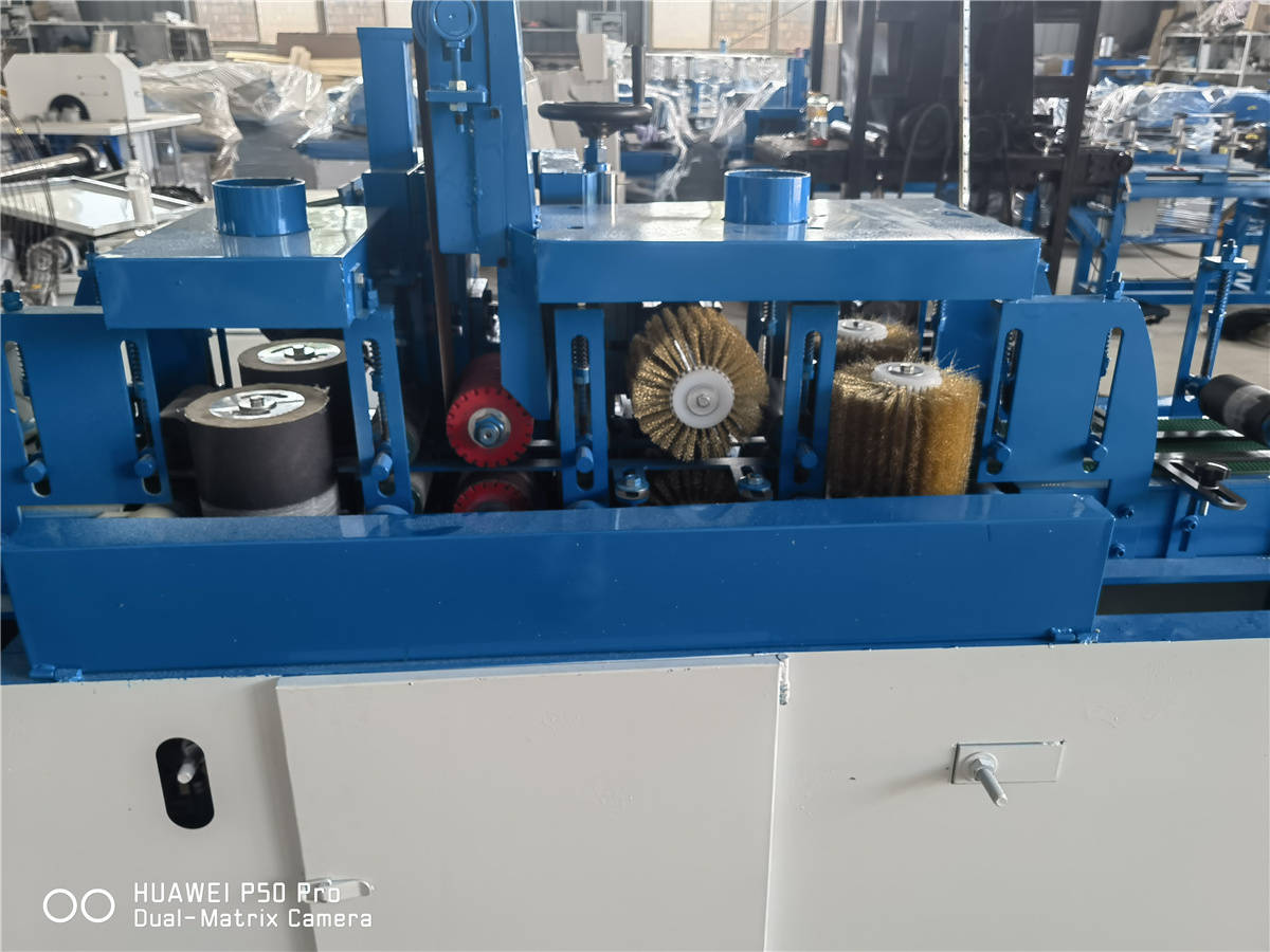 二手木工抛光机 二手抛光机砂带机工作中