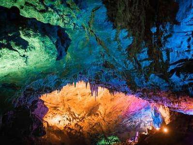 亲历哈尔滨冰雪艺术展与经典建筑巡礼，定制游让艺术与人文观赏结合的独特旅途体验攻略