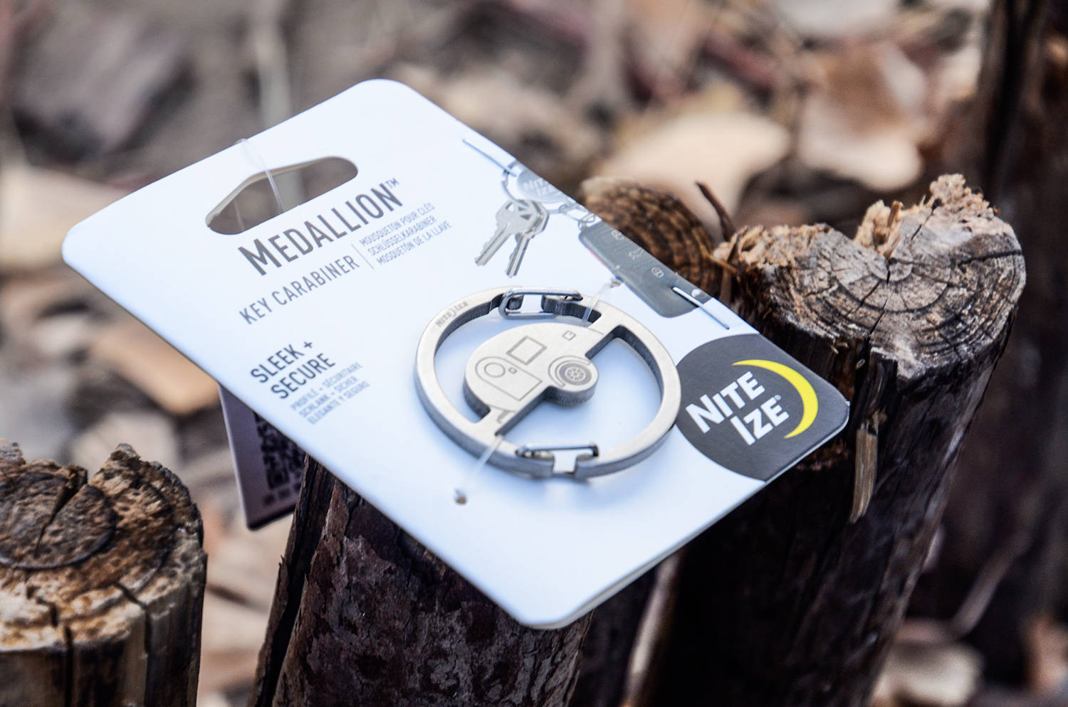 把户外生活挂在背包上：奈爱露营车钥匙扣