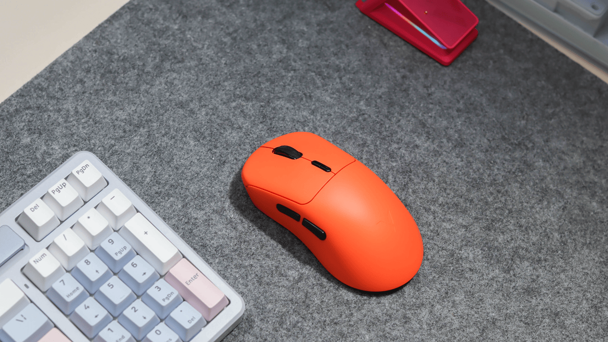 通宵开黑不掉电！VT3二代焰影橙双8K版+触点充续航实测