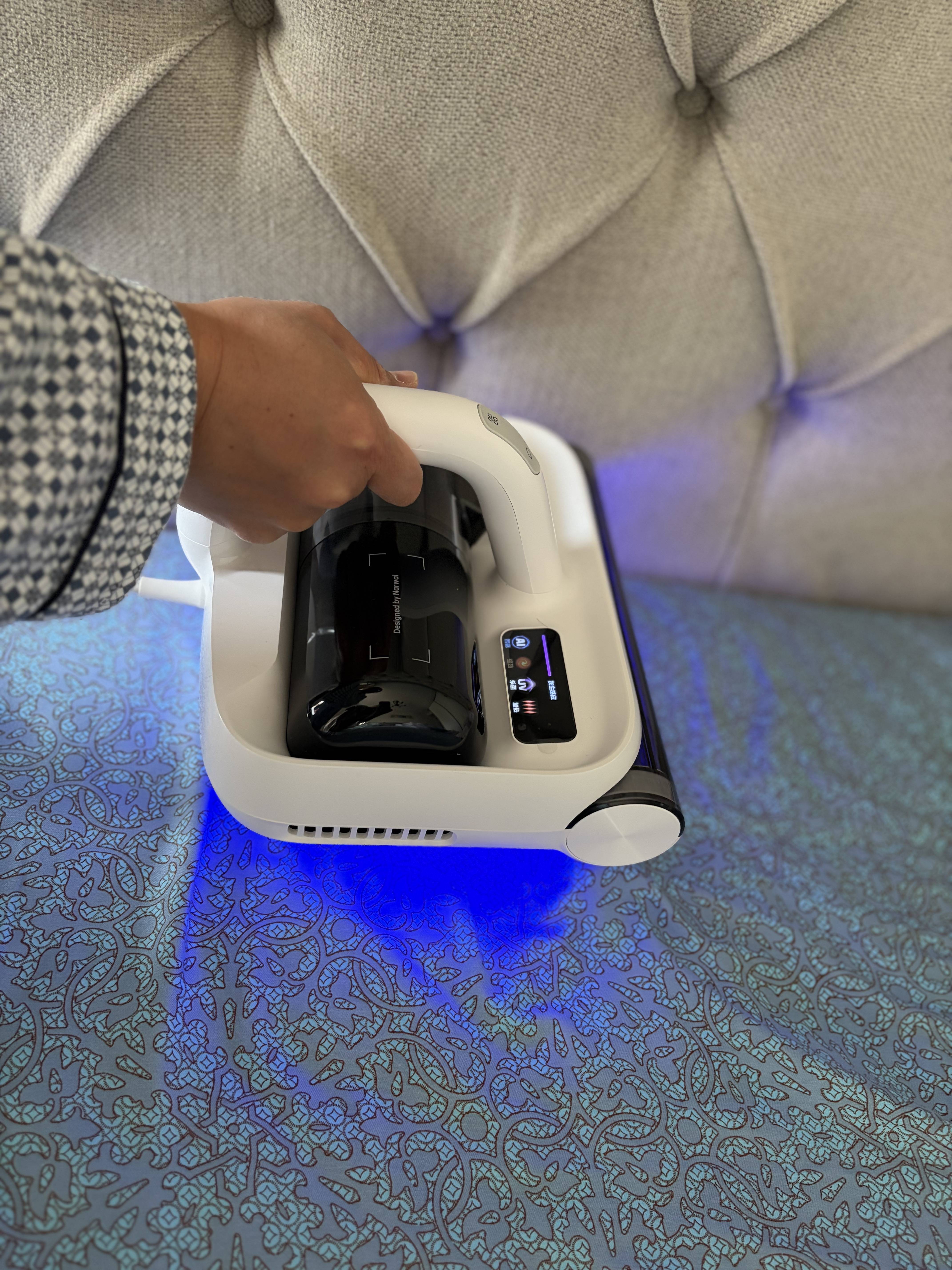 《用过才知道:专业除螨仪和吸尘器真的不一样|云鲸除螨仪U50有线款深度评测》