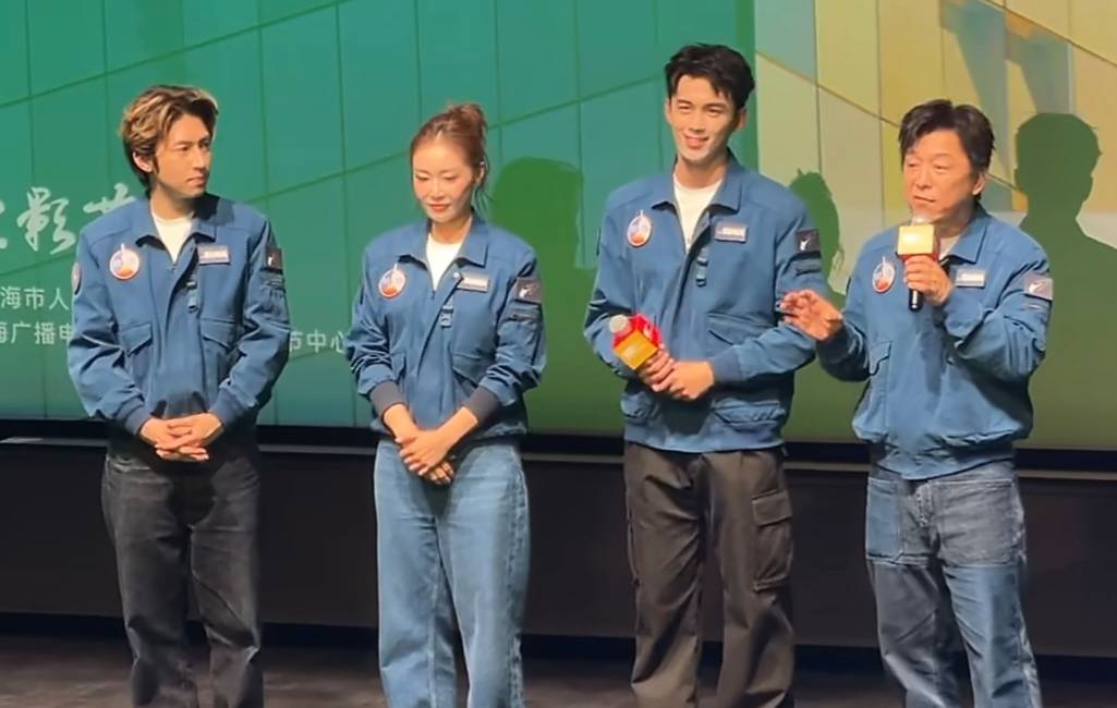 《群星闪耀时》映后吴磊紧张到冒汗 黄渤赞他为角色付出了很多