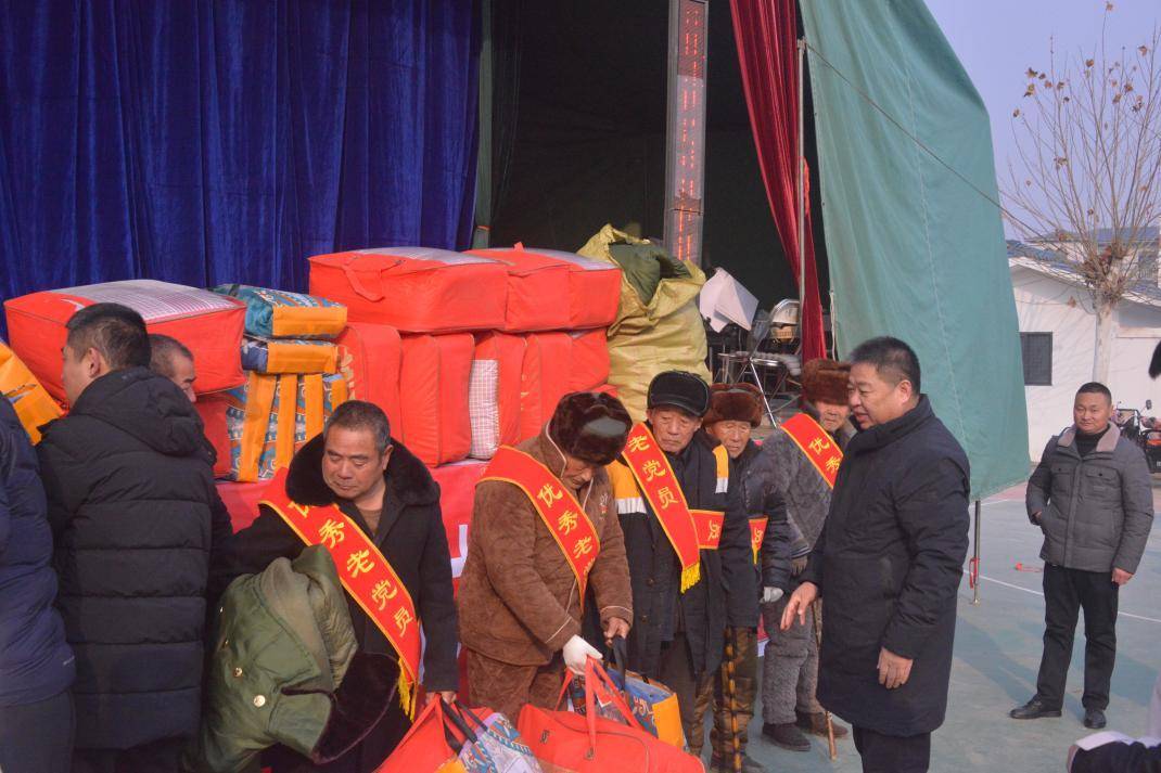 市教体局到太康县朱口镇李菜园村开展助力乡村文化振兴系列活动_朱鑫