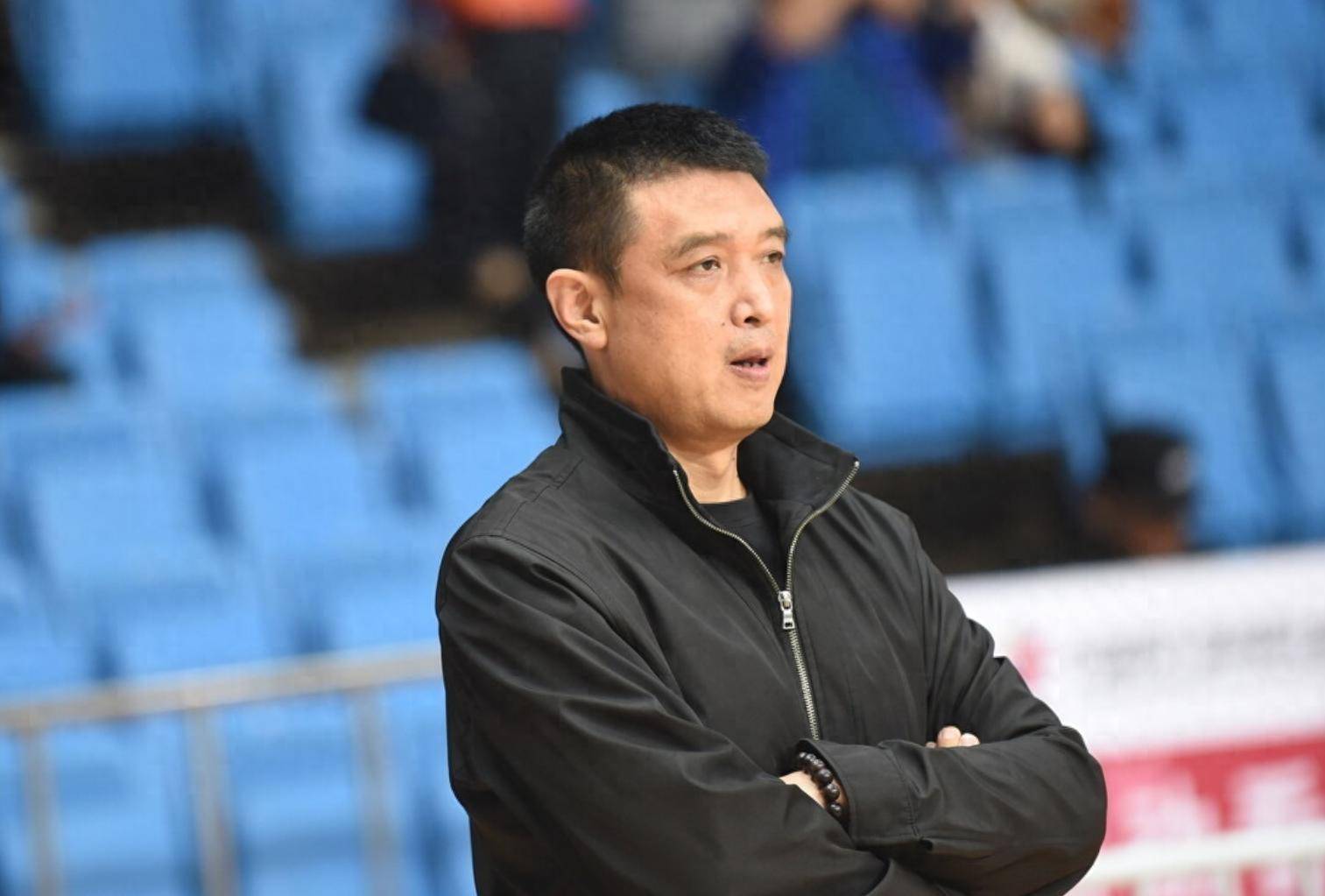 郭士强后 cba又一冠军教头东山再起_赛季_李春江_北控
