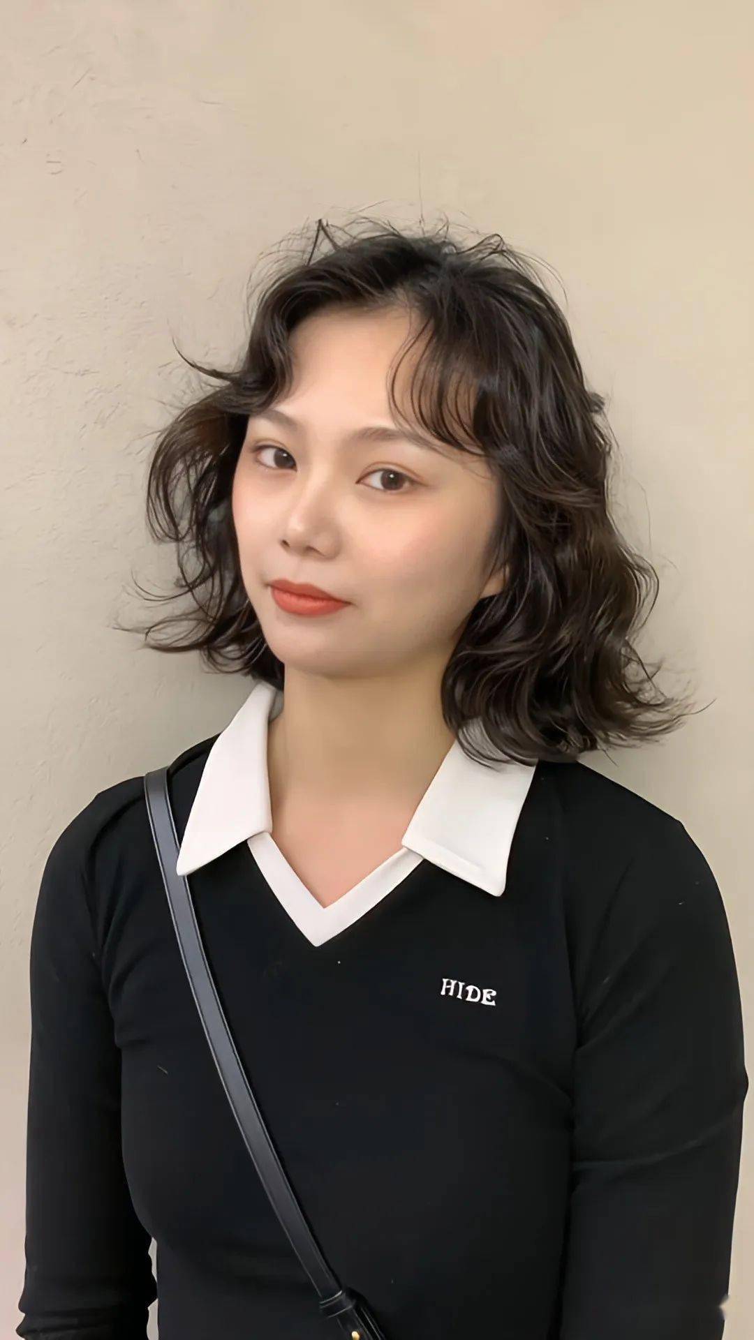 这才是2024年该烫的"高级头"._发型_中国_人类