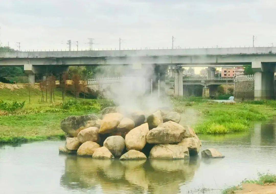 逛街露天泡脚、公园煮温泉蛋…厦门新玩法→
