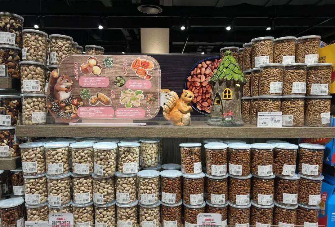 【春节美陈】胖东来历年新年陈列欣赏(附多张图片)_新乡_人民