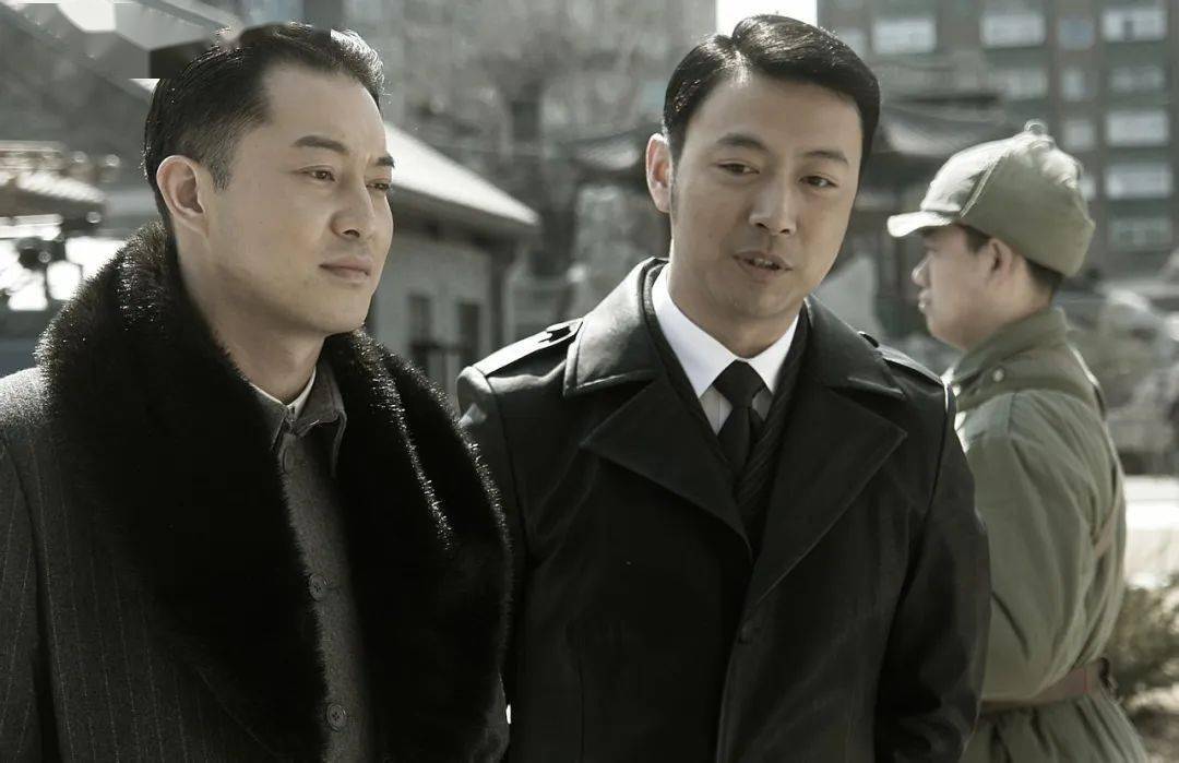 是谍战剧《渗透》中盲目坚持的齐思远是都市情感剧《青春期撞上更年期