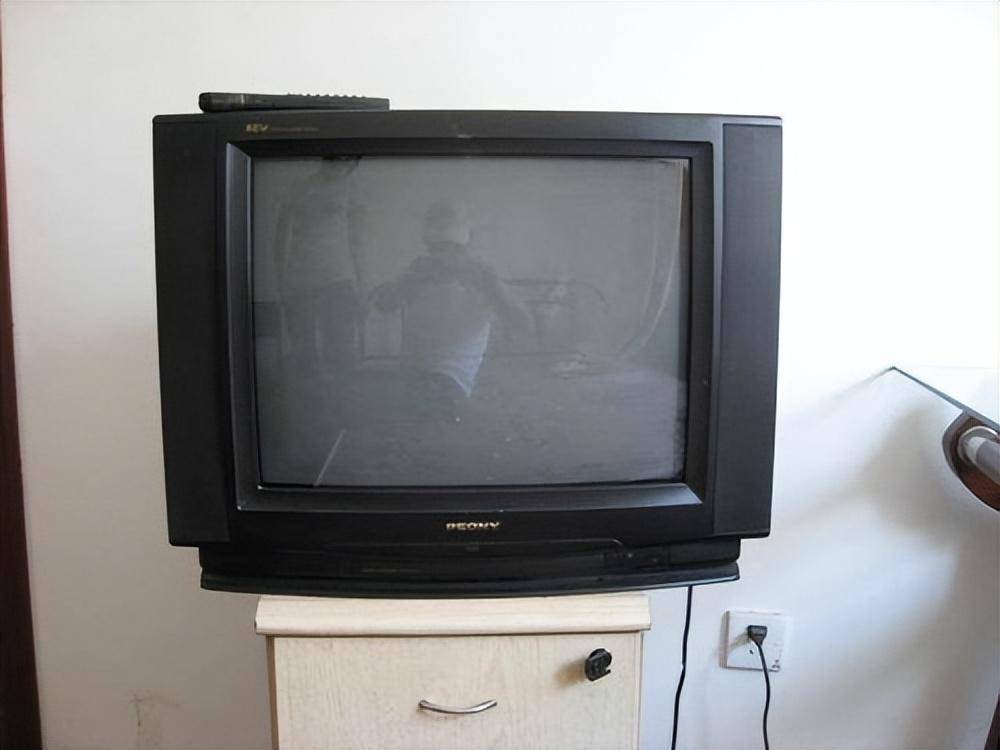 这些消失的老牌电视机,八十年代红极一时,如今难见到,你还有吗_牡丹