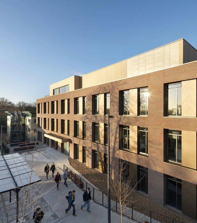 英国 金斯顿大学丨陈奕迅母校 - 被低估的实力派_音乐_艺术_内容