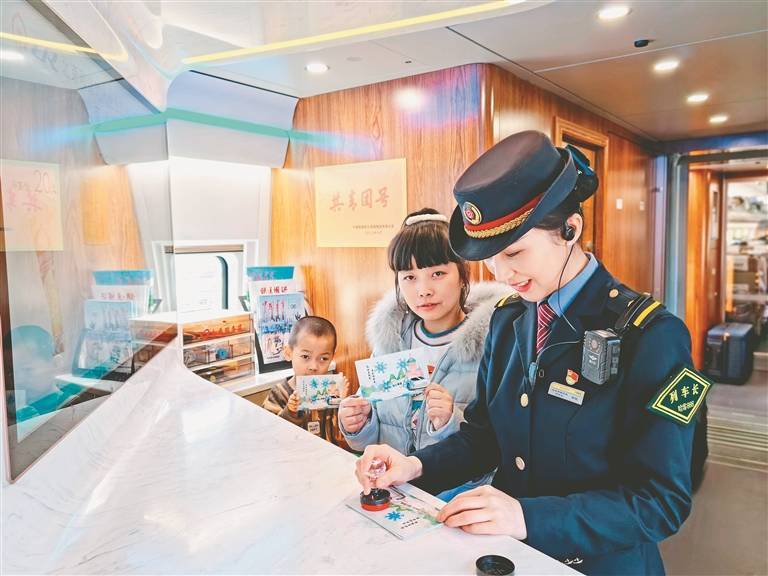 打造冰雪经济全产业链丨龙江冰雪游 从上车开始