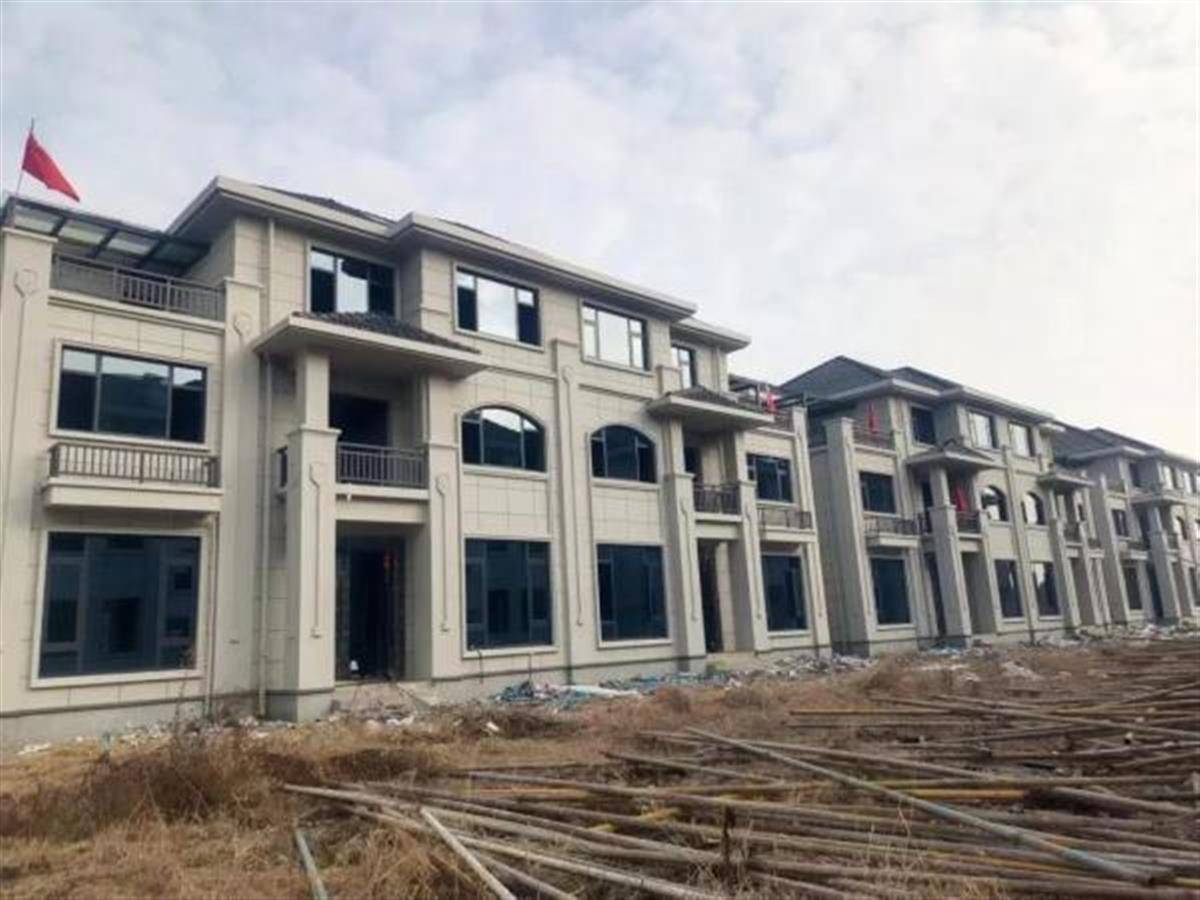 2亿改造旧房,家家都是三层大别墅,网友:哪里还能报名?