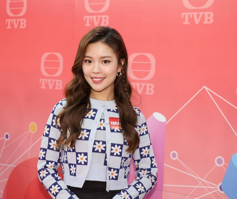 tvb女星再演女一!劇中老公又偷食搞小三!_吳若希_角色_蕭正楠