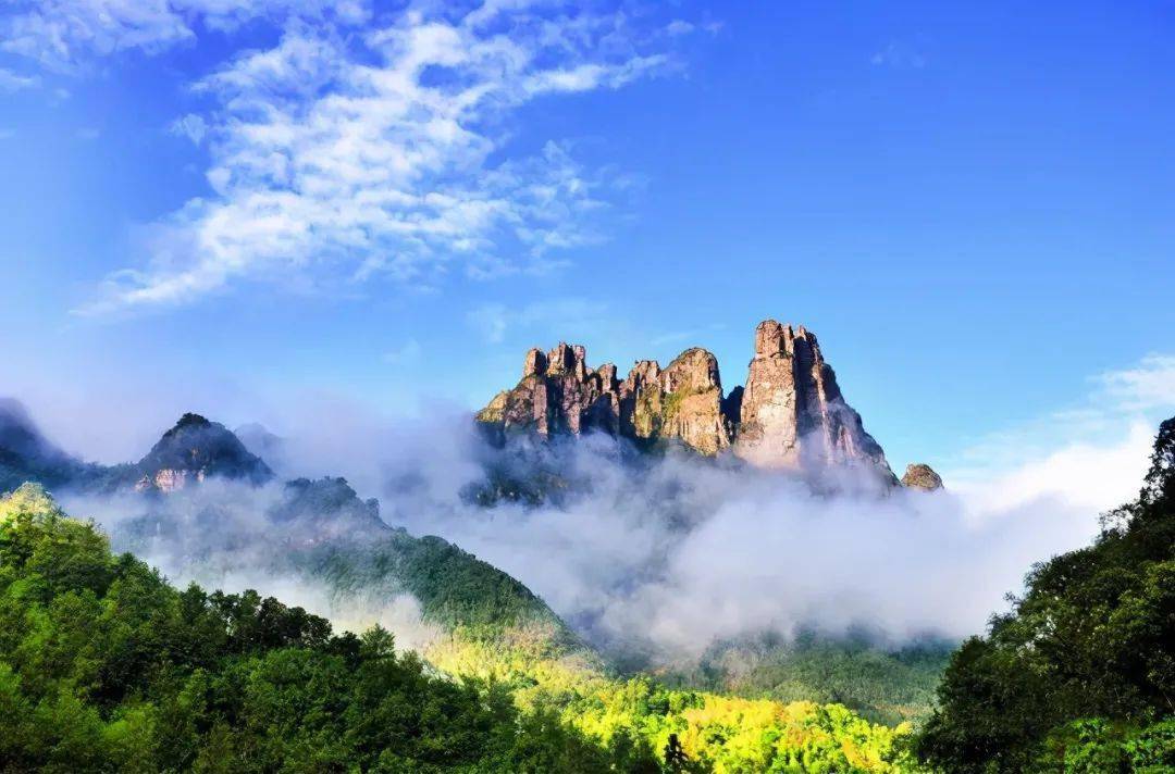 貴港北帝山▲ 都嶠山飄首風光 圖/容縣文體廣電和旅遊局▲明朝兩廣