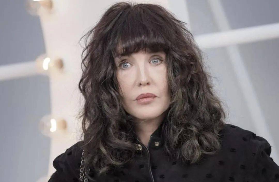 巩俐与丈夫前任合影,俩人近况却千差万别_阿佳妮_妮可_法国