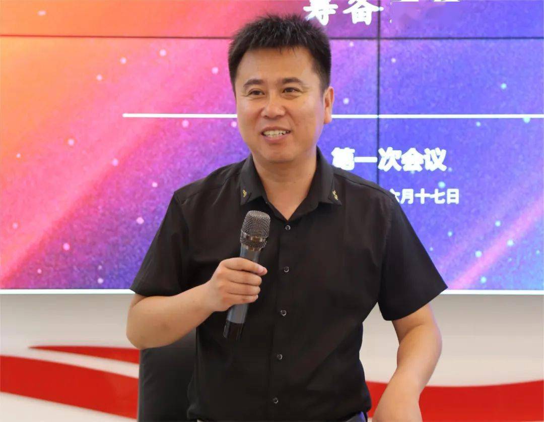 "辽宁好人"候选人事迹巡礼 | 王振磊:点点爱心传递人间温暖_志愿_乡村