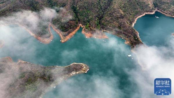 雾中羊里湾_罗甸县_红水河镇_新华社