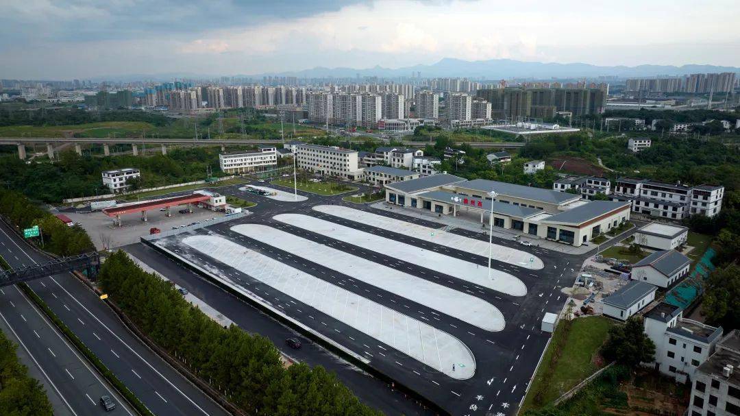 从"停车区"到"服务区" ——赣州西服务区全面升级_客家_司乘_文化