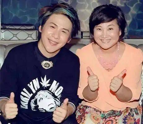 贾玲:暴瘦100斤,颜值如下_电影_郭德纲_北京