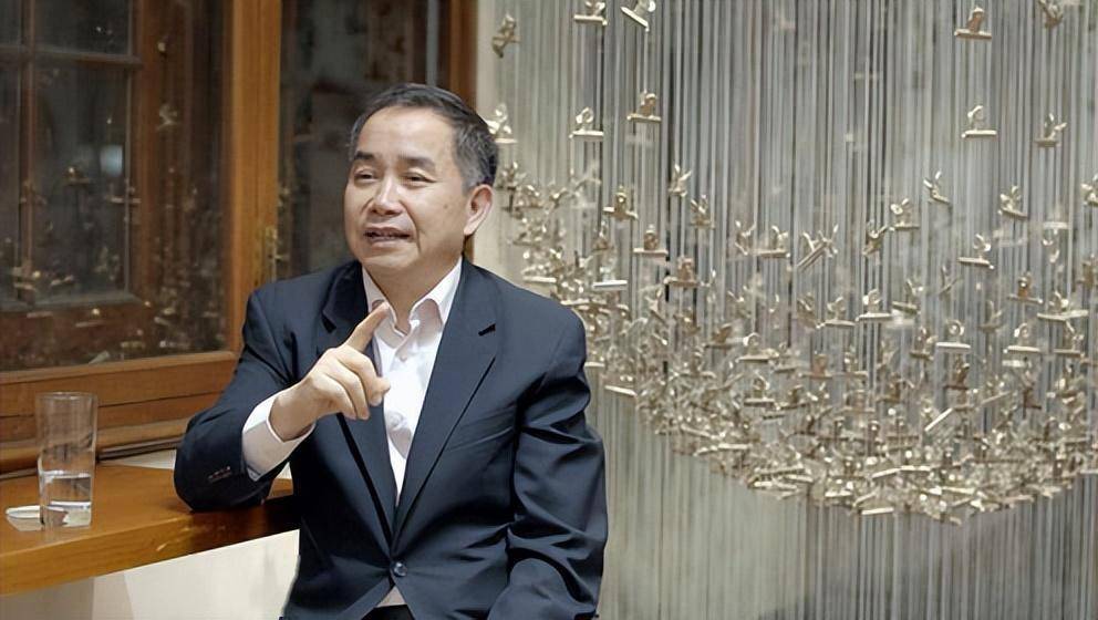 陈志武经济学(知名经济学家陈志武曾经发表)