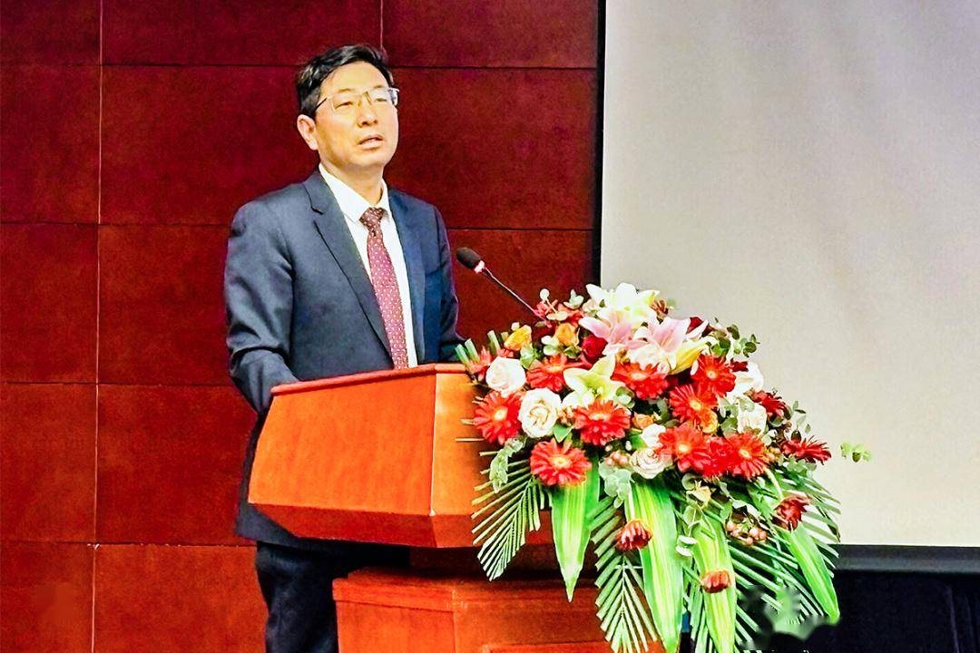 集团董事长兼总裁曹建顺作《尧柏集团2023年工作总结报告》,分别从
