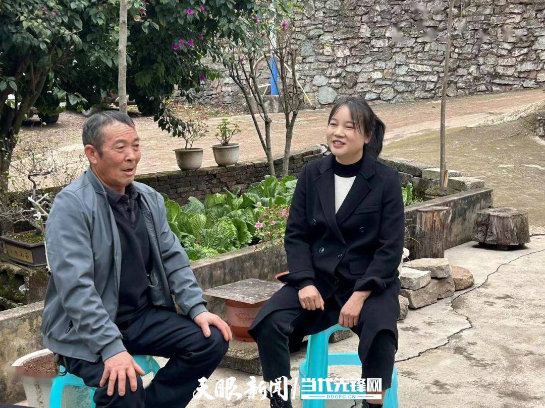 代表风采录|陈小敏代表:当好群众"传声筒"_龙河镇_建议_接访