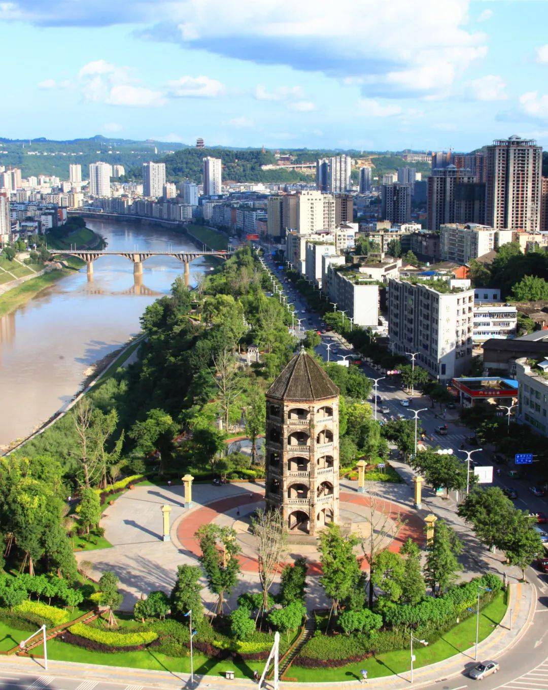 巴中住建:四向发力,全面抓好贯彻落实